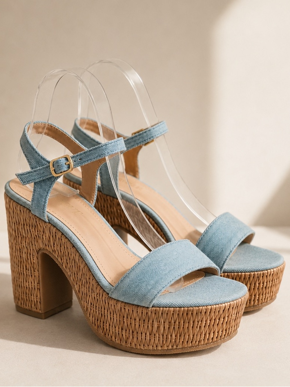 Vogue Denim Platform Block Heel Sandals Blue Raffia Woven Size 7 Resort Style